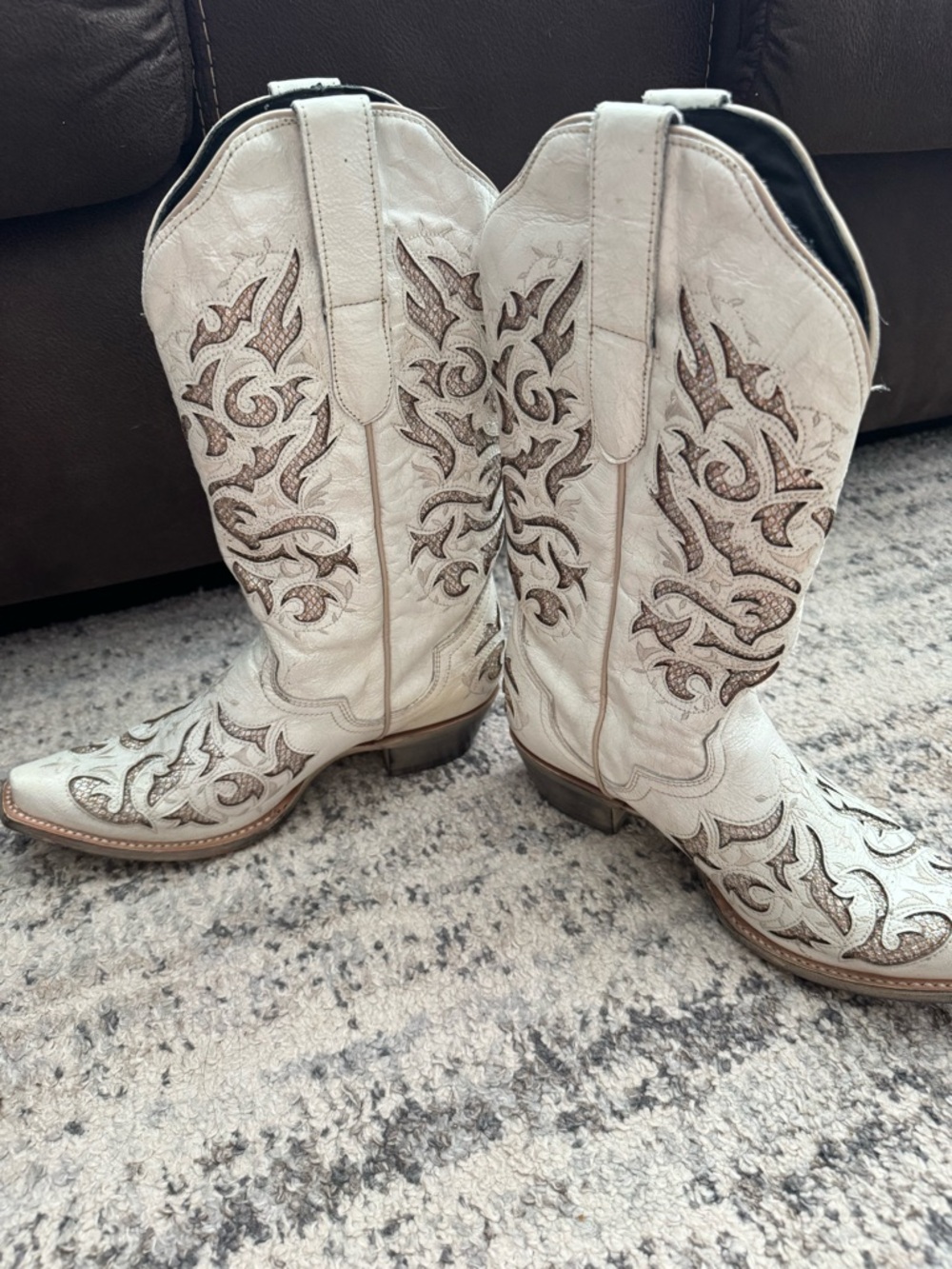 J.B. Dillon White Embroidered Western Ankle Boots - Picture 2 of 5